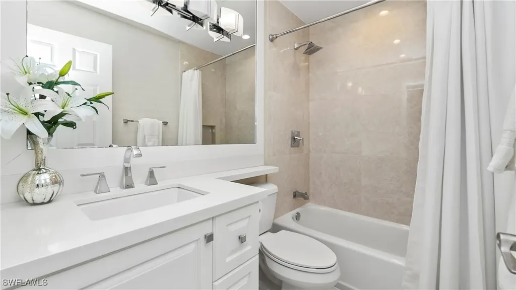 1714 Kings Lake Boulevard Naples FL 34112