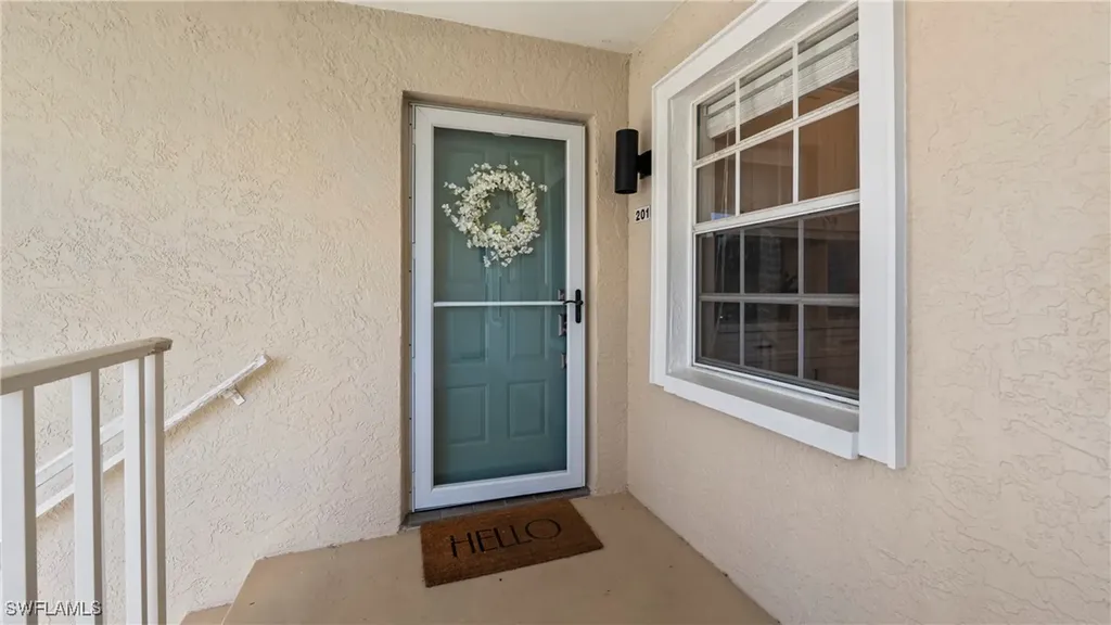 1714 Kings Lake Boulevard Naples FL 34112