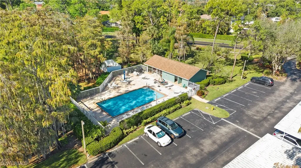 1714 Kings Lake Boulevard Naples FL 34112