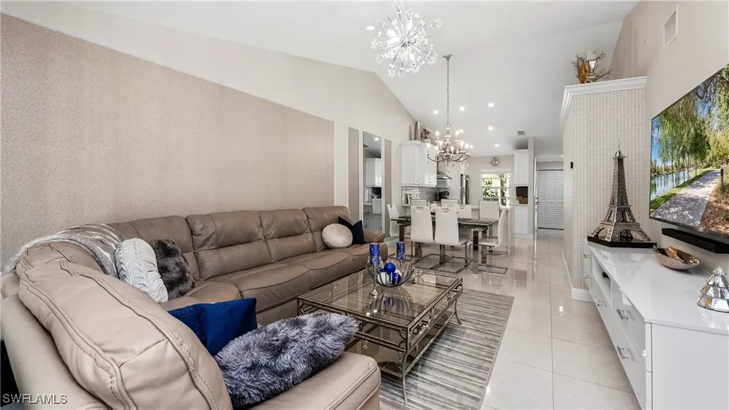 1714 Kings Lake Boulevard Naples FL 34112