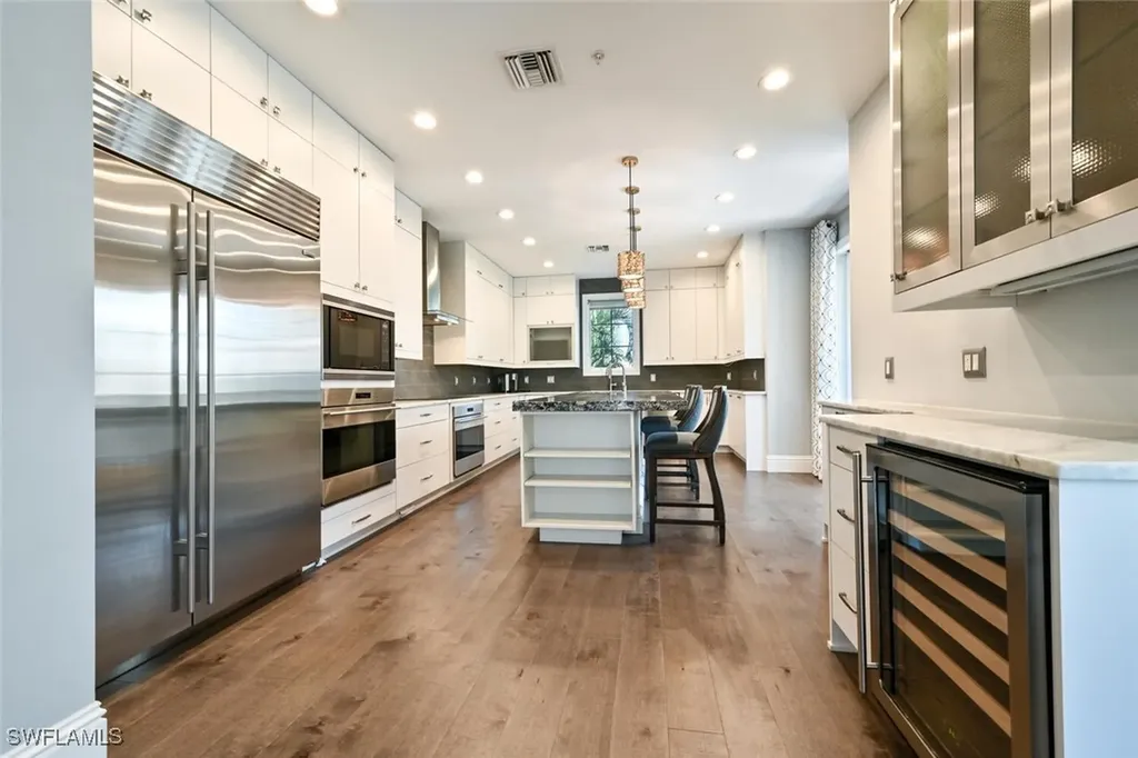 433 5th Street S Naples FL 34102