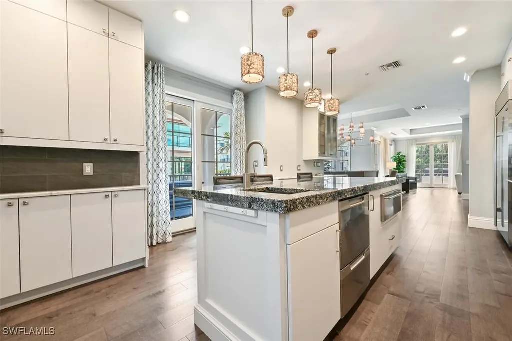 433 5th Street S Naples FL 34102