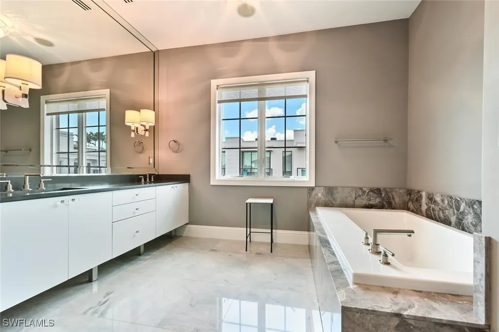 433 5th Street S Naples FL 34102