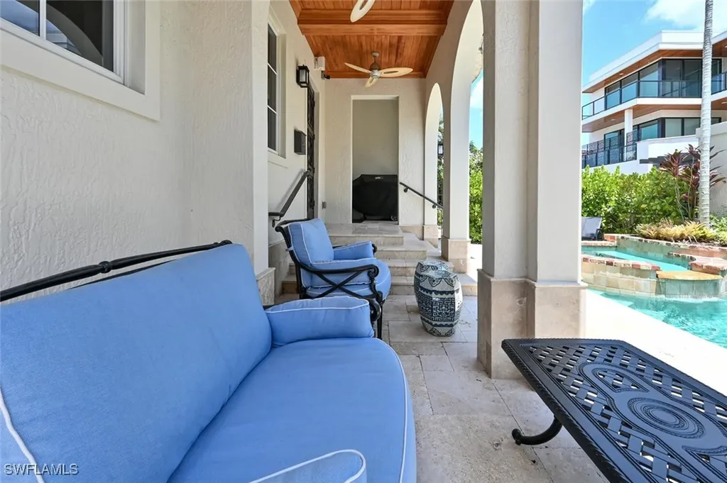 433 5th Street S Naples FL 34102