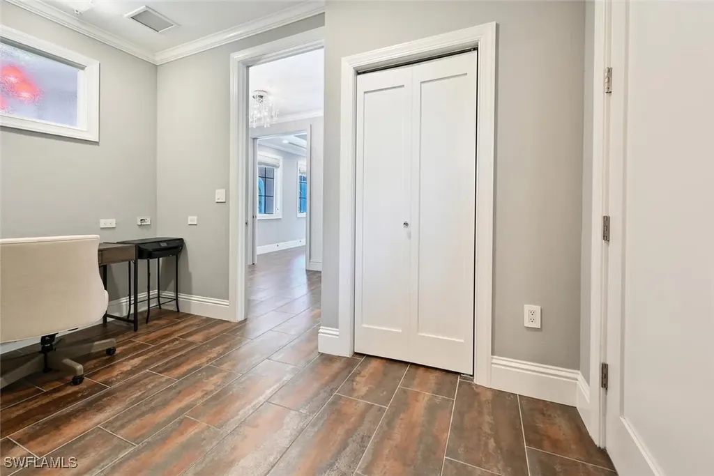 433 5th Street S Naples FL 34102