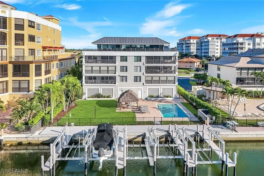 910 Panama Court Marco Island FL 34145