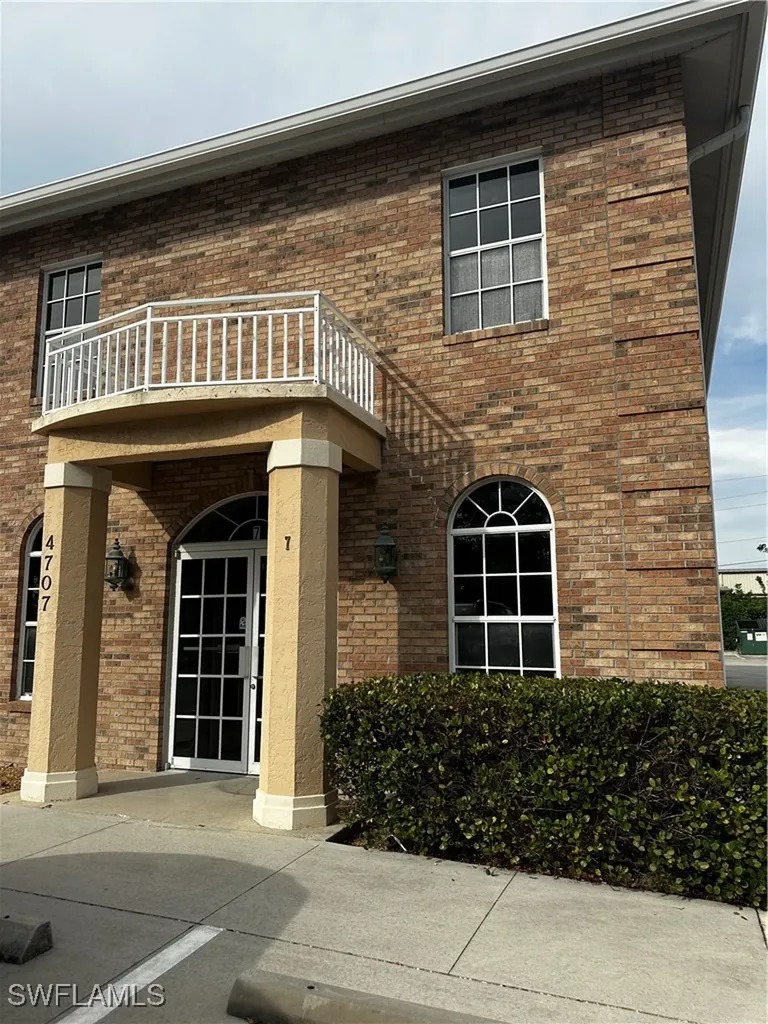Naples FL 34104