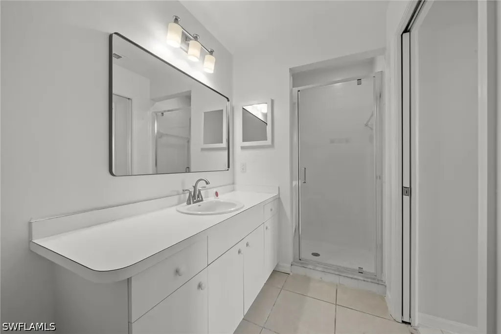 8550 Kingbird Loop Estero FL 33967