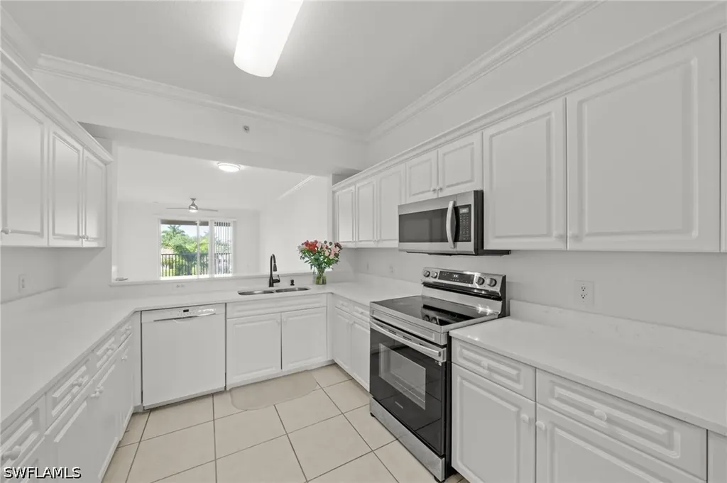8550 Kingbird Loop Estero FL 33967