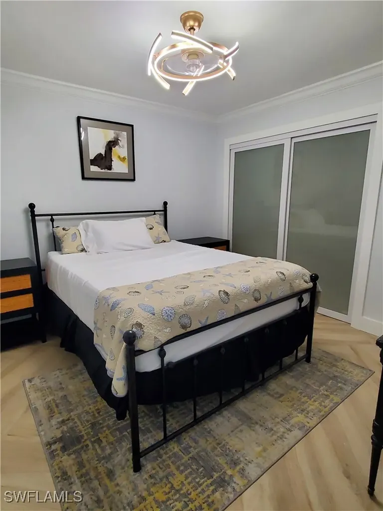 975 9th Avenue S Naples FL 34102