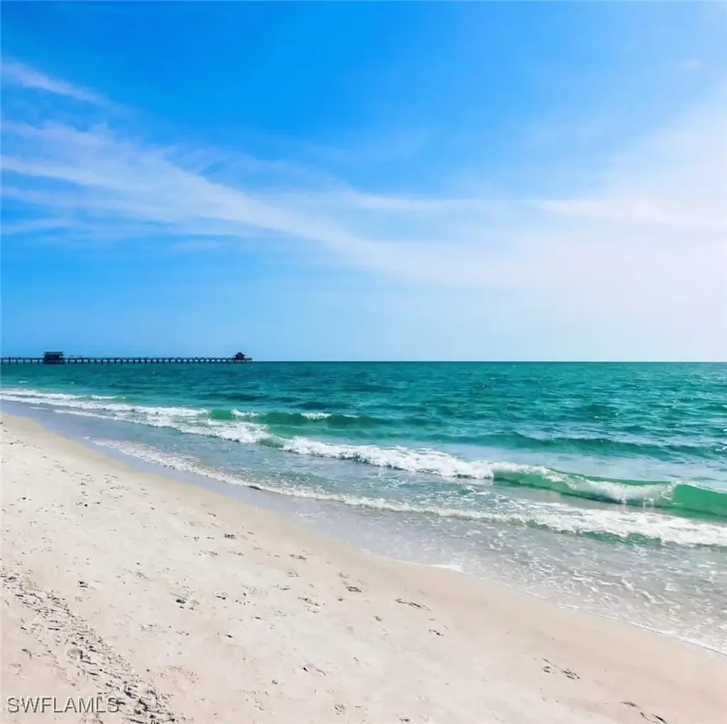 975 9th Avenue S Naples FL 34102