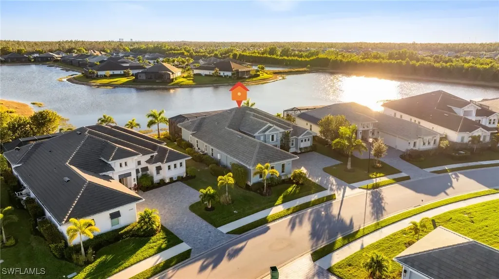 14248 Laguna Springs Lane Naples FL 34114