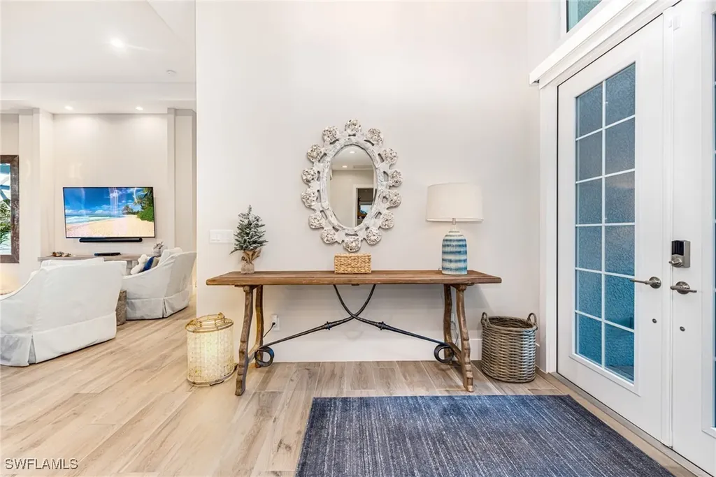 14248 Laguna Springs Lane Naples FL 34114