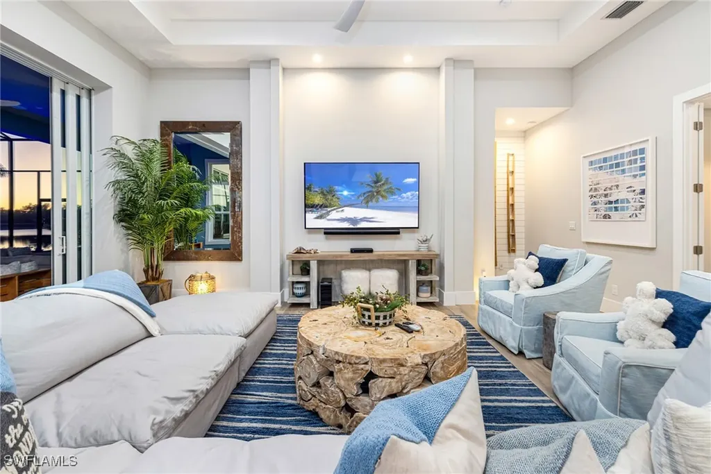 14248 Laguna Springs Lane Naples FL 34114