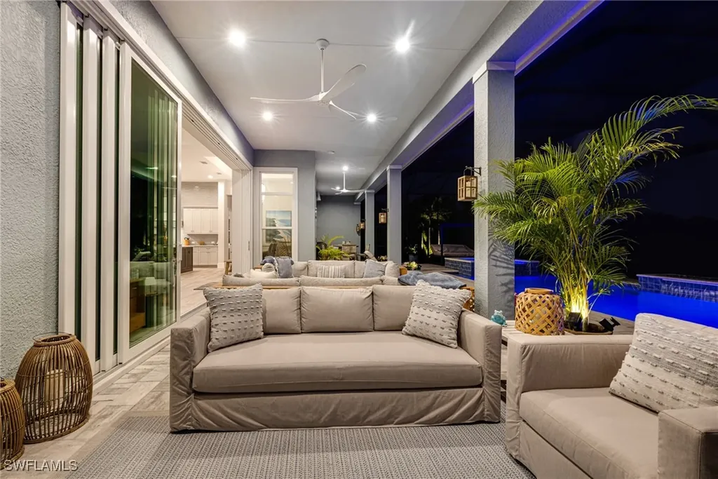 14248 Laguna Springs Lane Naples FL 34114