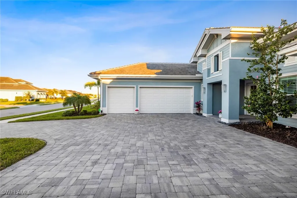 14248 Laguna Springs Lane Naples FL 34114