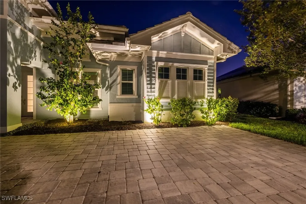 14248 Laguna Springs Lane Naples FL 34114