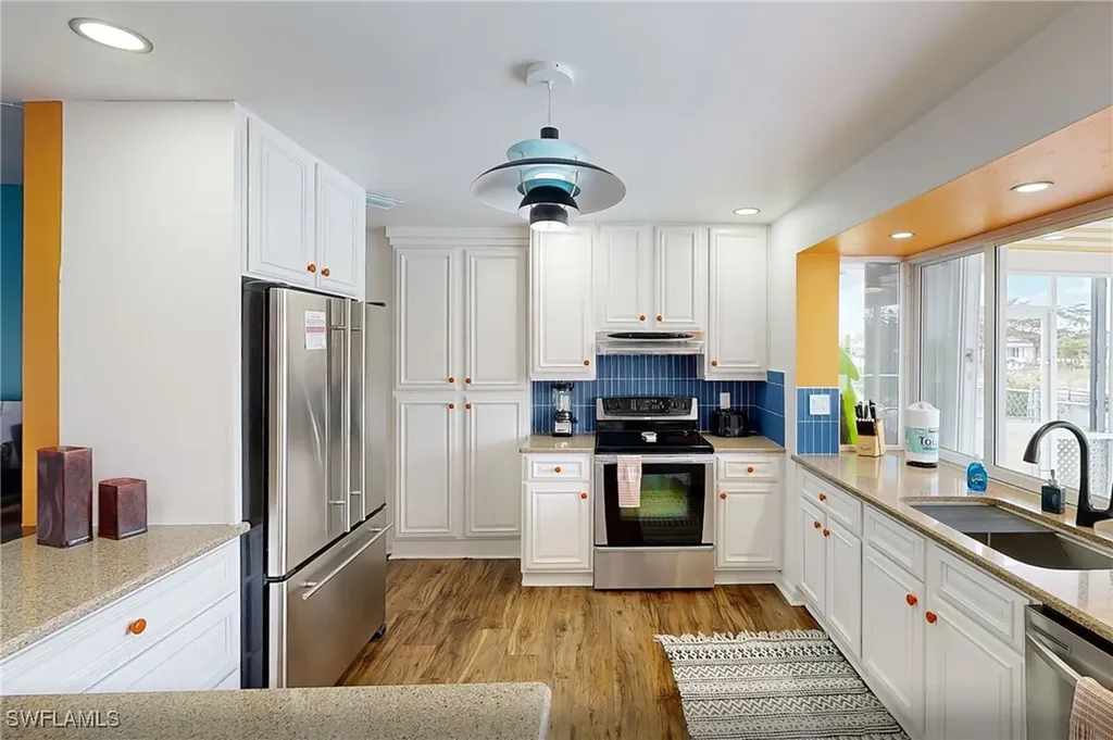 1433 SE 28th Terrace Cape Coral FL 33904