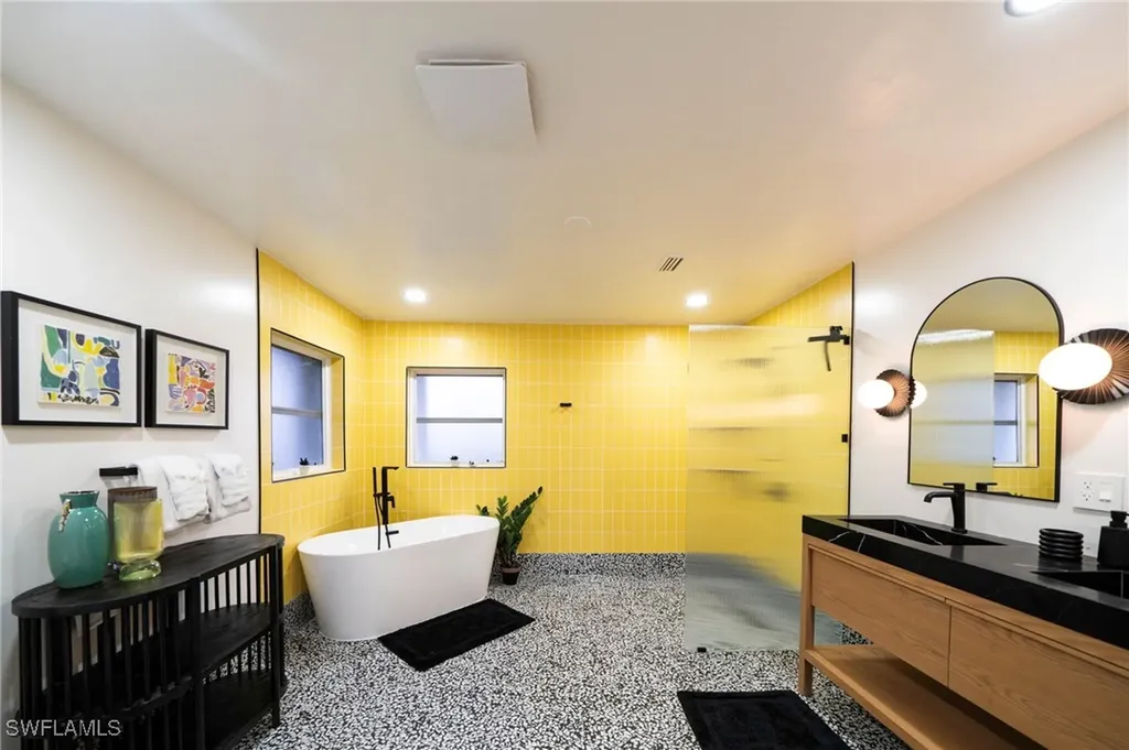 1433 SE 28th Terrace Cape Coral FL 33904