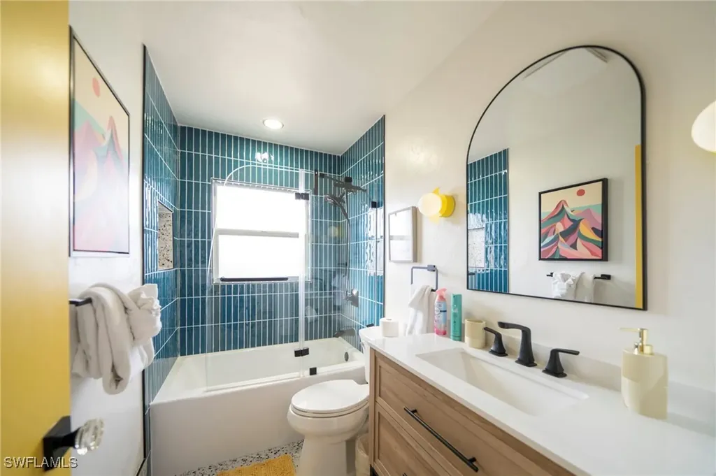 1433 SE 28th Terrace Cape Coral FL 33904