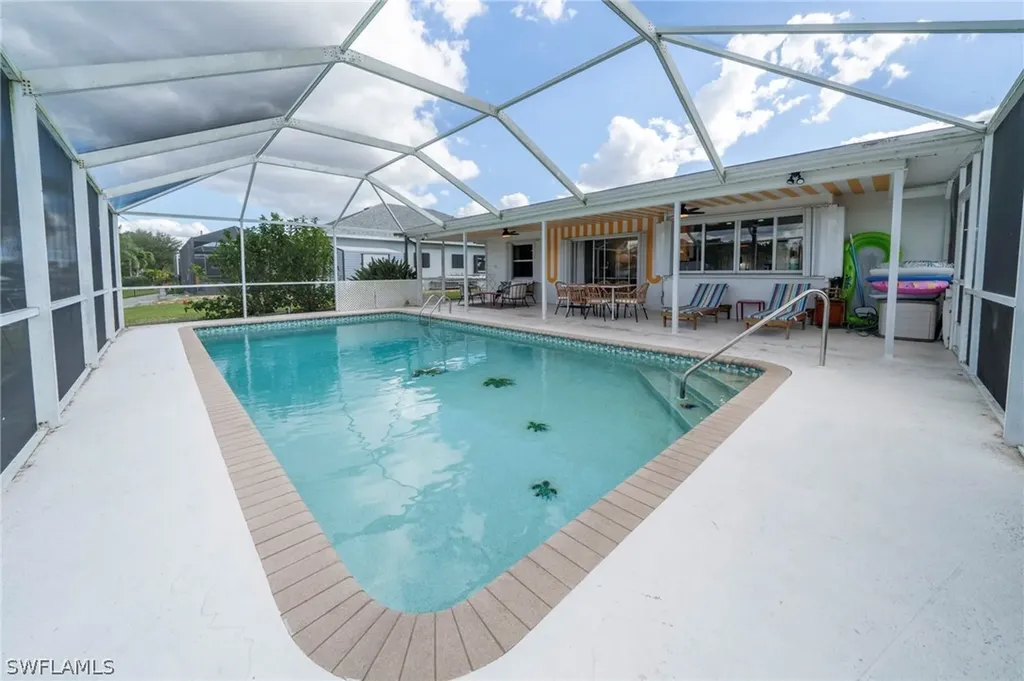 1433 SE 28th Terrace Cape Coral FL 33904