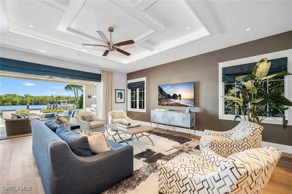 185 15th Street S Naples FL 34102