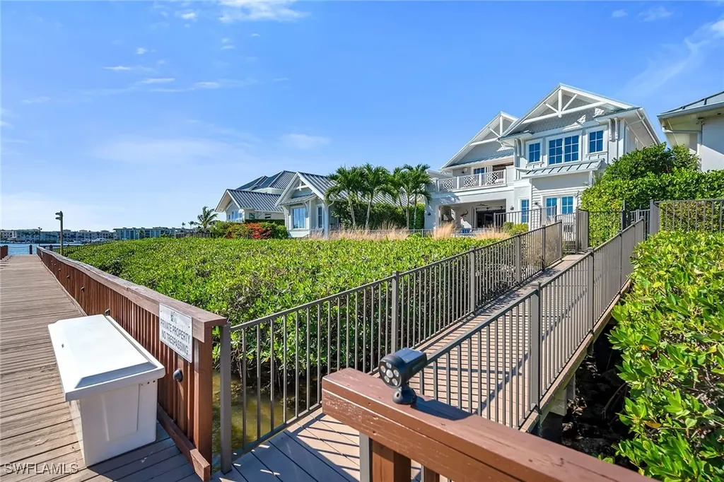 185 15th Street S Naples FL 34102