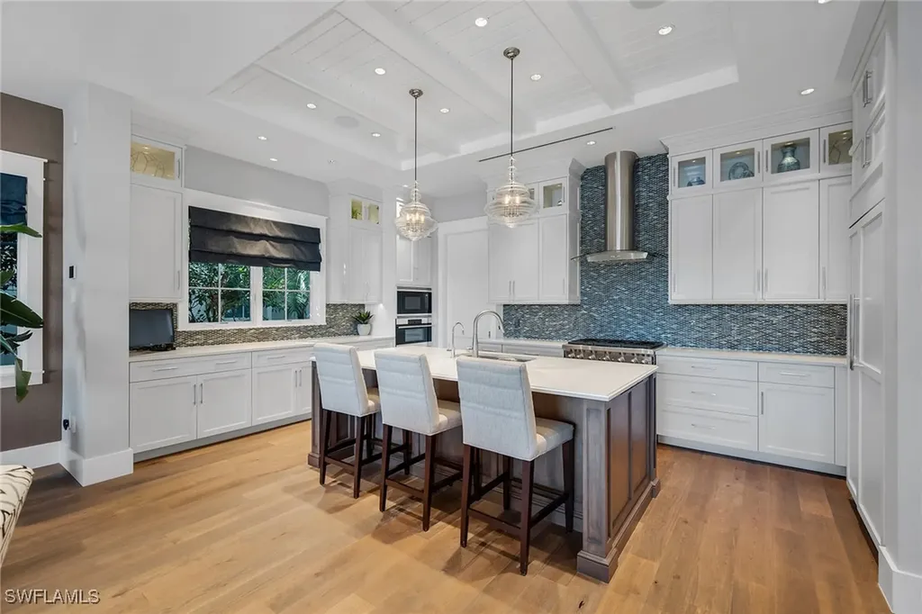 185 15th Street S Naples FL 34102