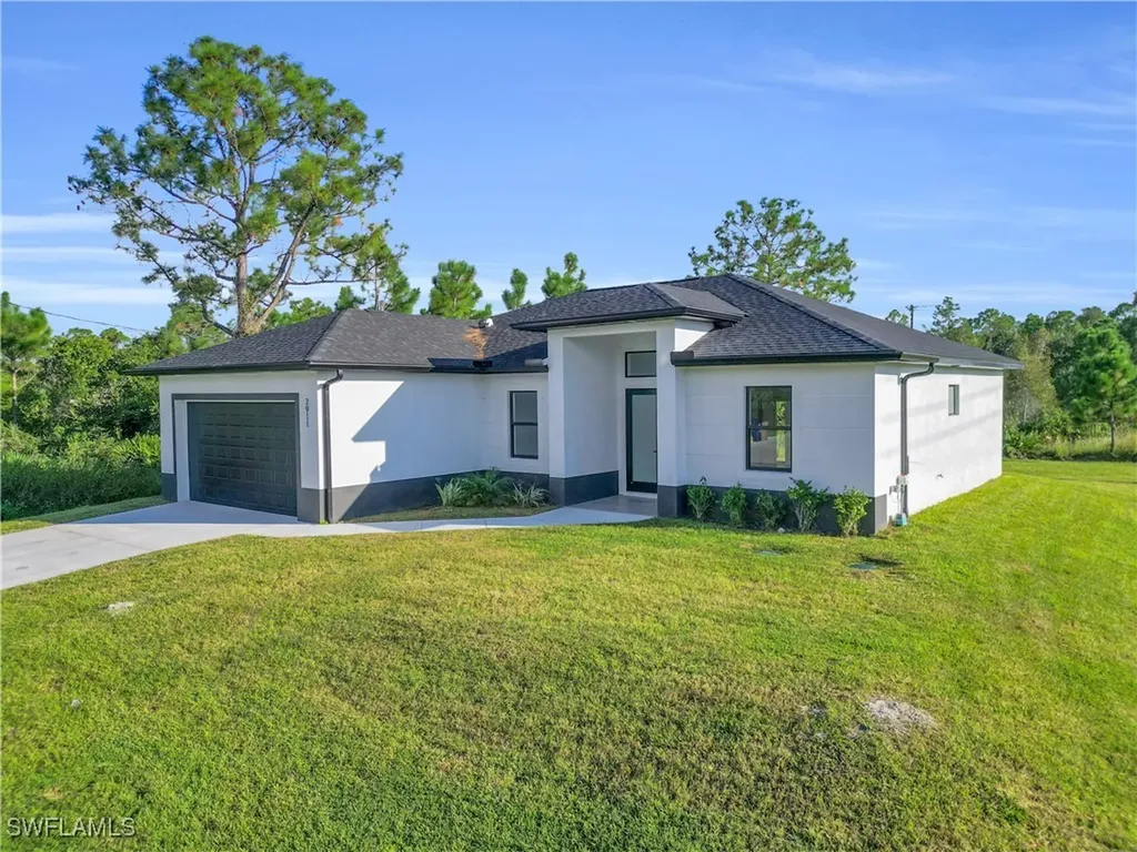 2911 37th Street W Lehigh Acres FL 33971