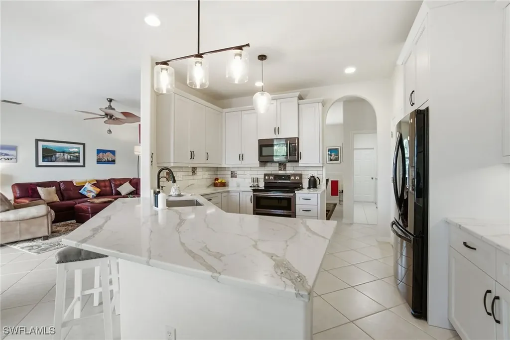 3948 Ruxton Road Naples FL 34116