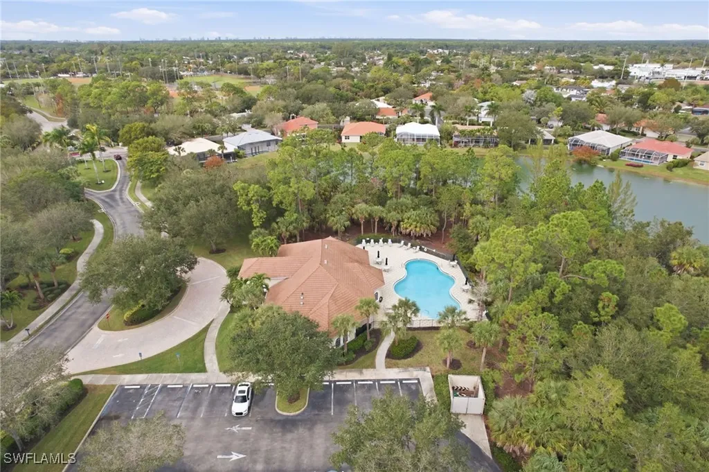 3948 Ruxton Road Naples FL 34116