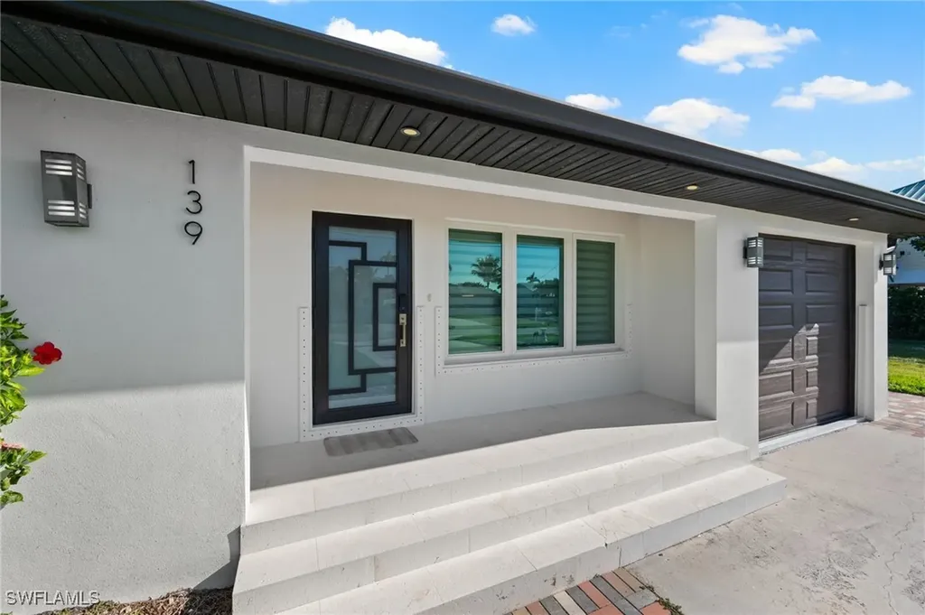139 San Salvador Street Naples FL 34113