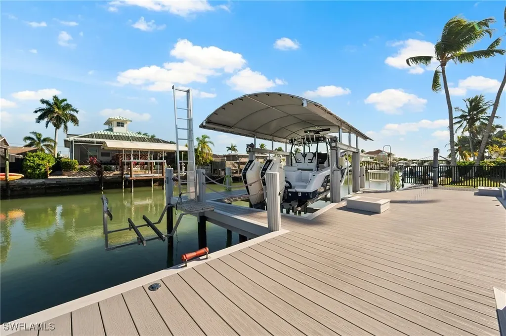 139 San Salvador Street Naples FL 34113