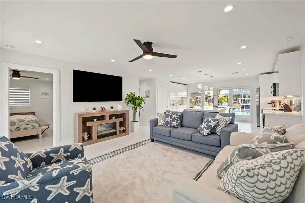 139 San Salvador Street Naples FL 34113