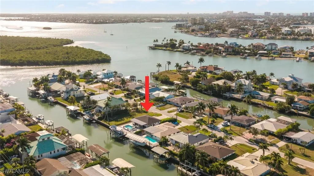 139 San Salvador Street Naples FL 34113