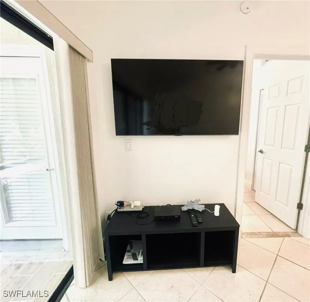 Naples FL 34105