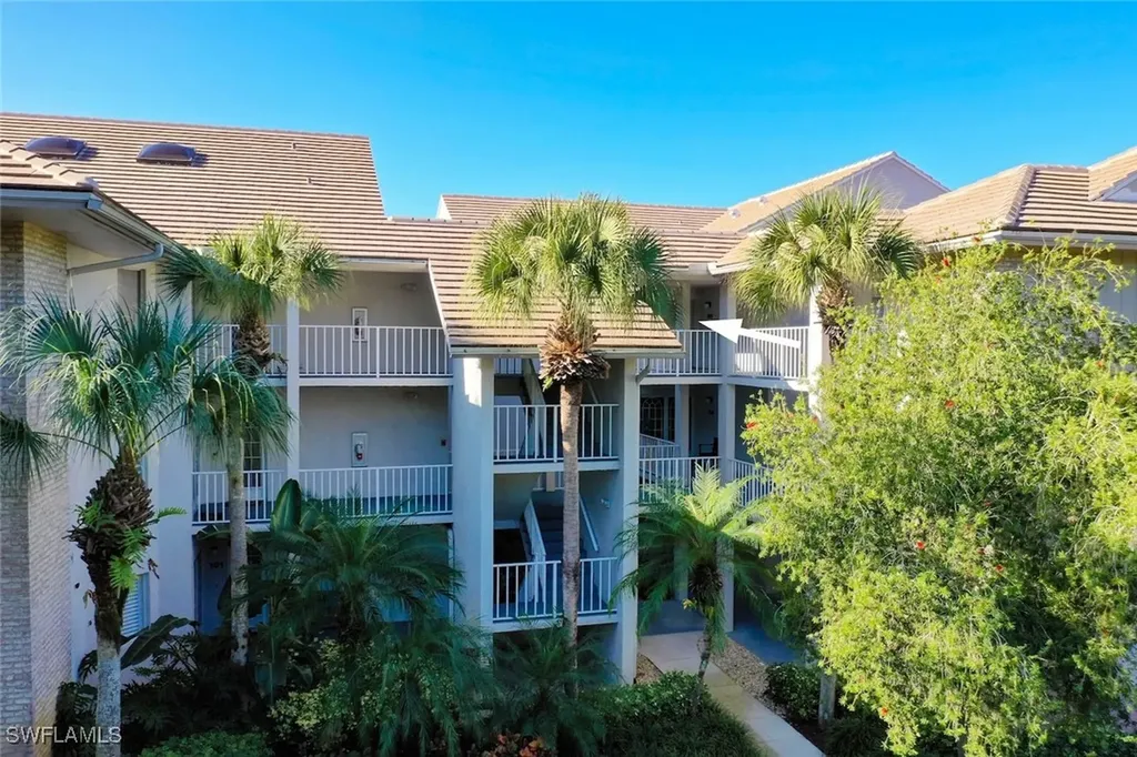 780 Waterford Drive Naples FL 34113