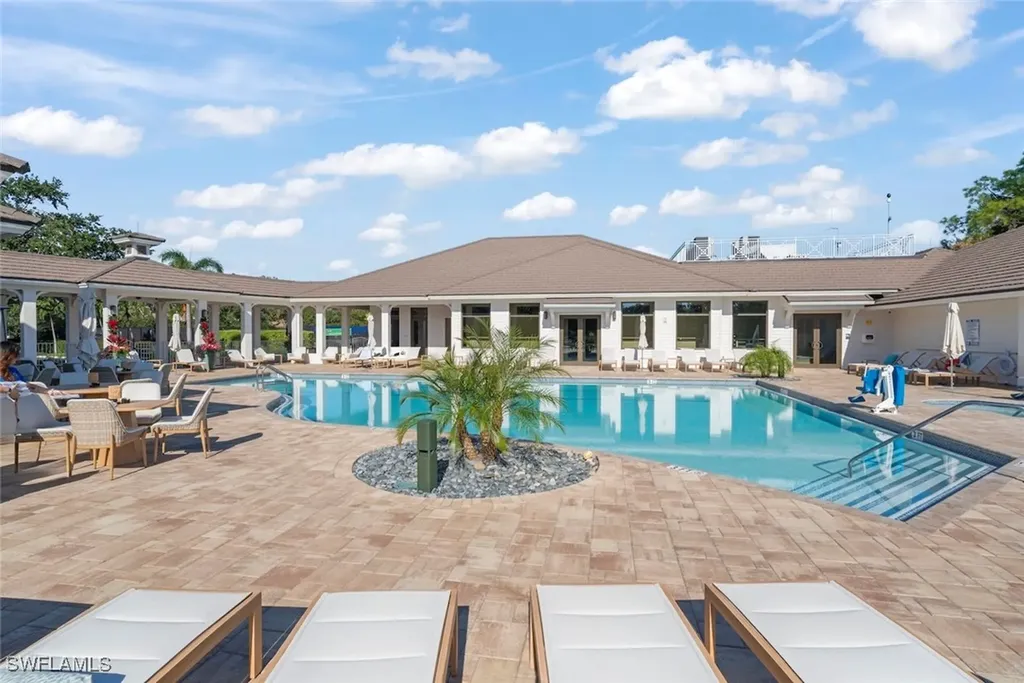 780 Waterford Drive Naples FL 34113