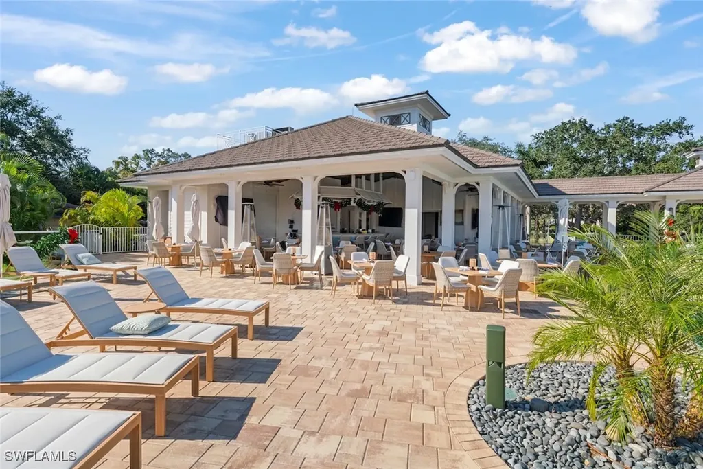 780 Waterford Drive Naples FL 34113