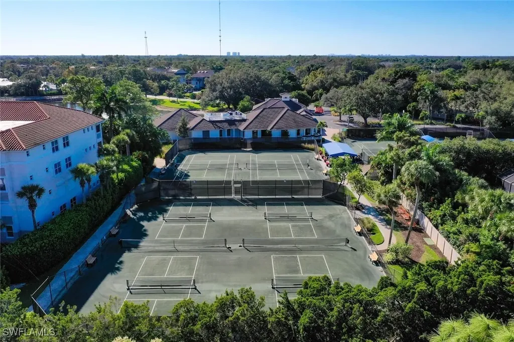 780 Waterford Drive Naples FL 34113