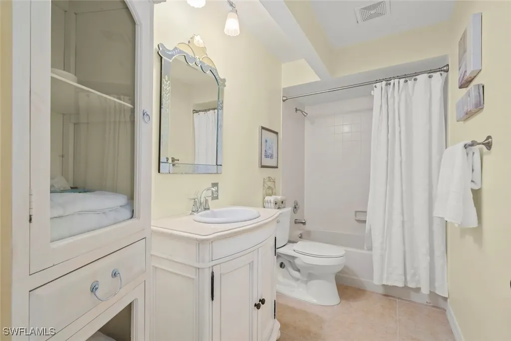 780 Waterford Drive Naples FL 34113