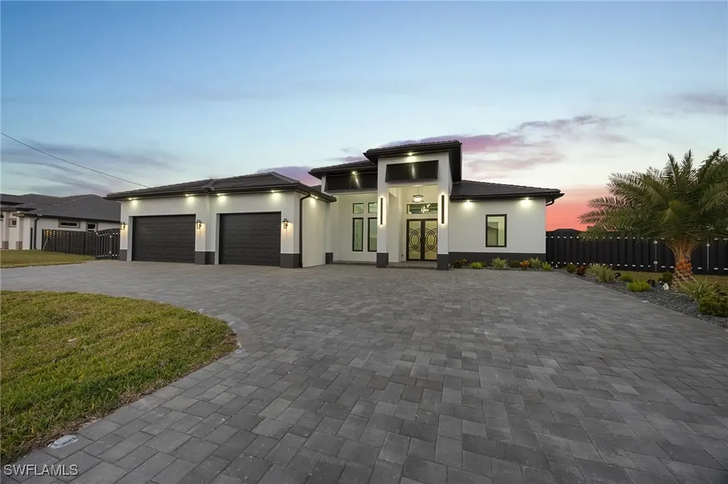 109 NE 5th Terrace Cape Coral FL 33909