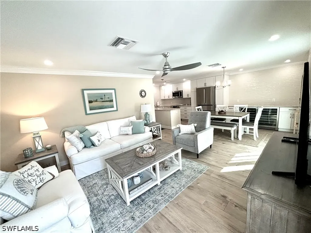 1435 Curlew Avenue Naples FL 34102