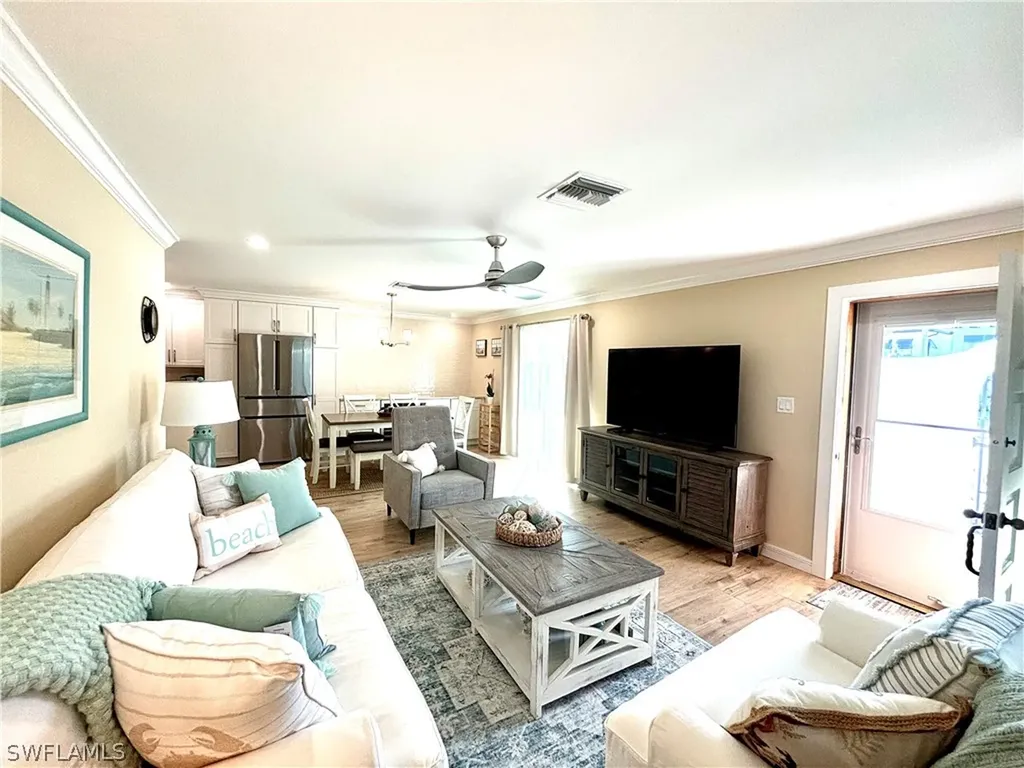 1435 Curlew Avenue Naples FL 34102