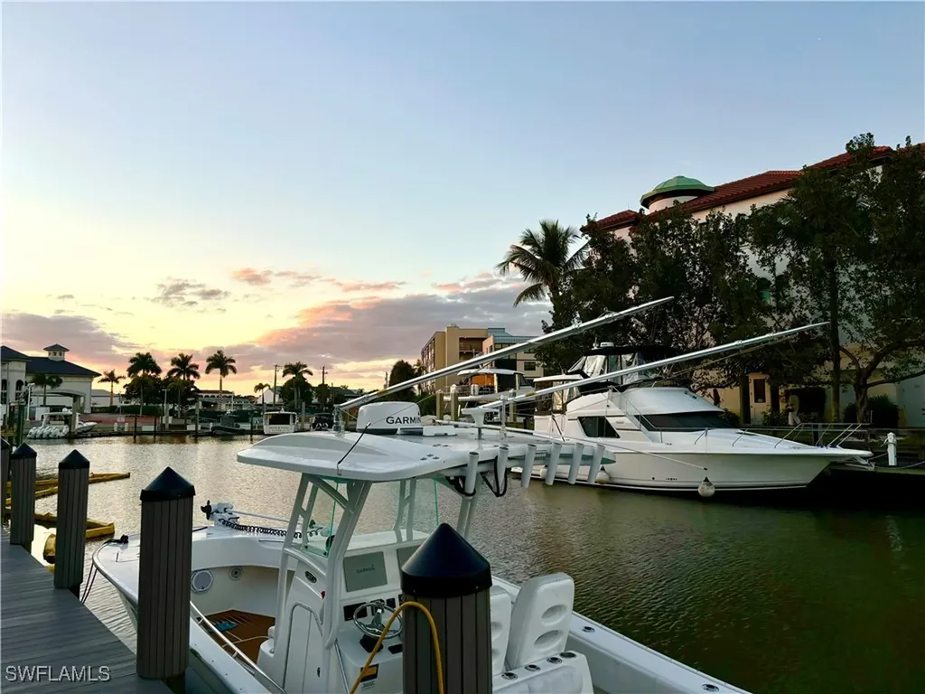1435 Curlew Avenue Naples FL 34102