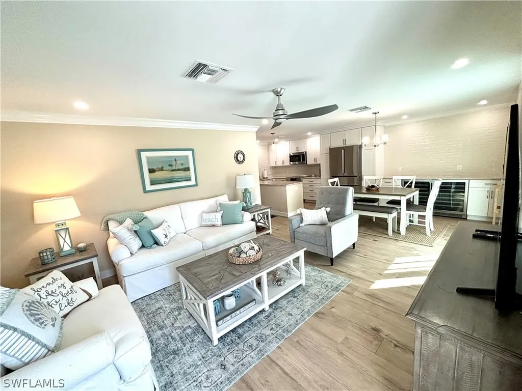 1435 Curlew Avenue Naples FL 34102
