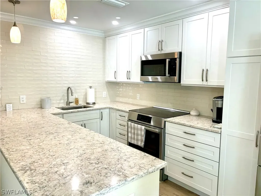 1435 Curlew Avenue Naples FL 34102