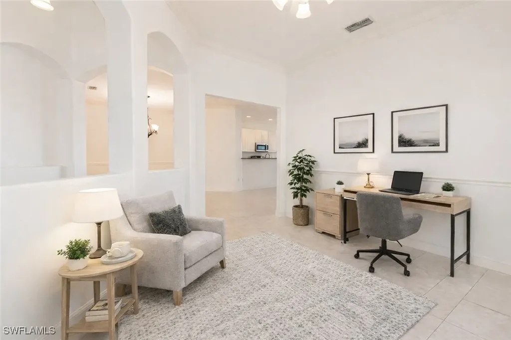 2103 Crestview Way Naples FL 34119