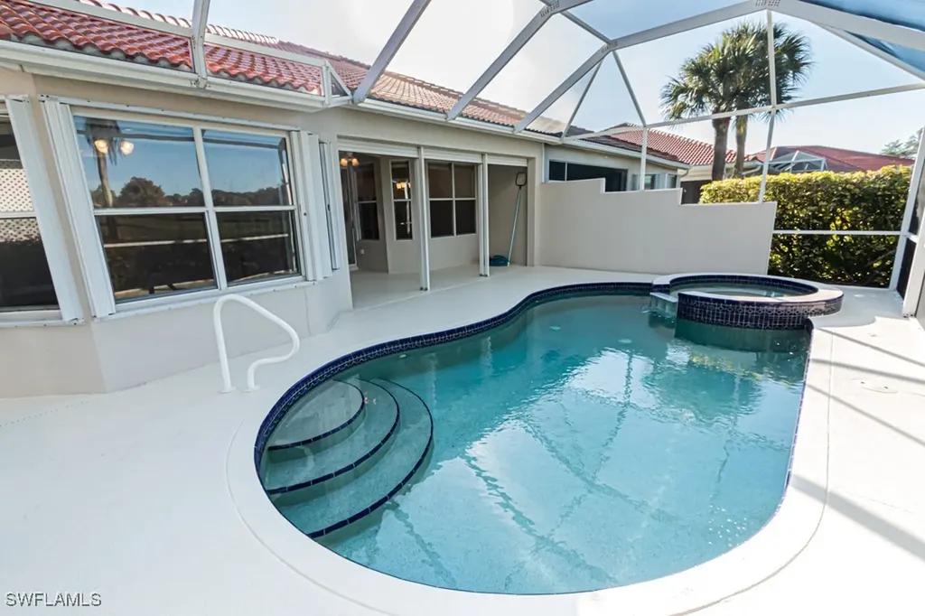 2103 Crestview Way Naples FL 34119