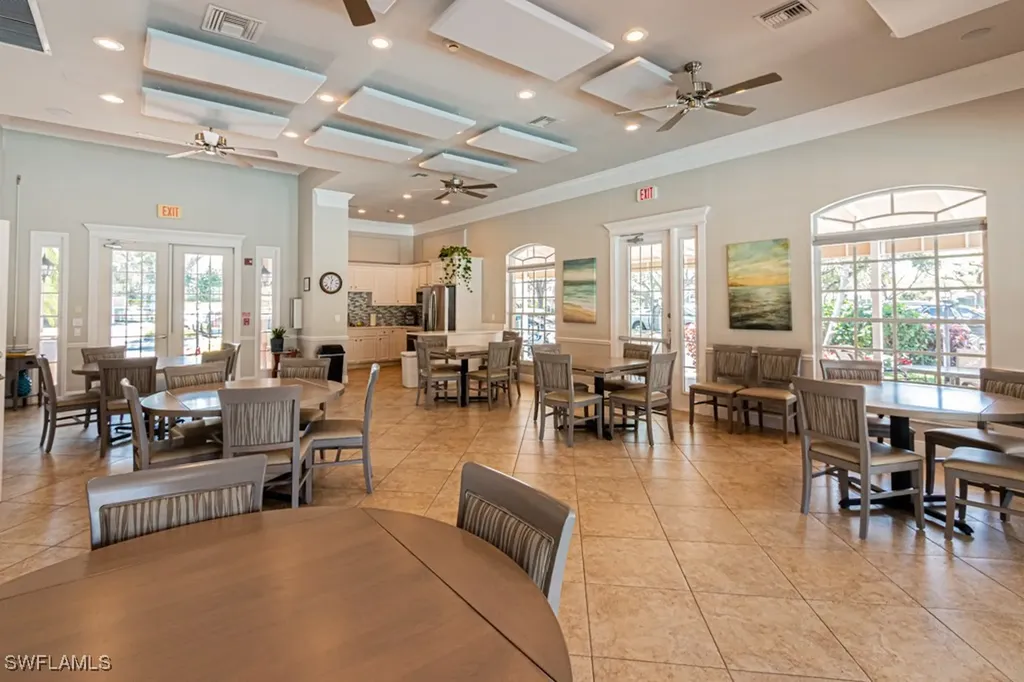 2103 Crestview Way Naples FL 34119